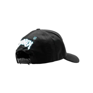 Gorra Dandy Hats Initial D negra con bordado D en relieve 3D, vista lateral