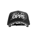 Gorra Dandy Hats Fuck My Opps Snapback negra con leyenda en bordado 3D de alta densidad, vista frontal