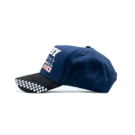 Gorra Dandy Racing Hat negra con bordado racing de alta densidad en relieve, vista lateral