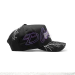 Gorra Dandy Hats La Dandy Club Hat negra con insignia de club bordada en relieve 3D, vista lateral