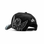 Gorra Dandy Hats LA Dandy Club negra con insignia de club bordada en relieve 3D, vista lateral