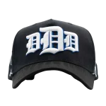 Gorra Dandy Hats Triple D Hat negra con bordado Triple D en relieve 3D, vista frontal