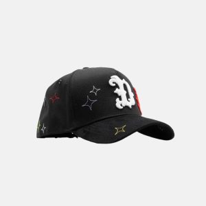 Gorra Dandy Hats Dandy Summer 2.0 snapback negra con letras góticas 3D, vista lateral derecha