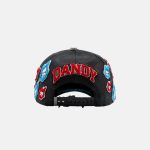 Gorra Dandy Hats Rocket Pop trucker blanca y negra con parches de crochet, vista trasera
